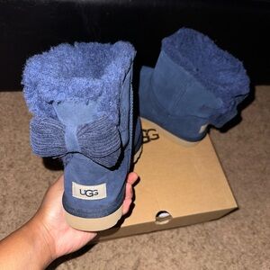 Ugg Bailey bows
